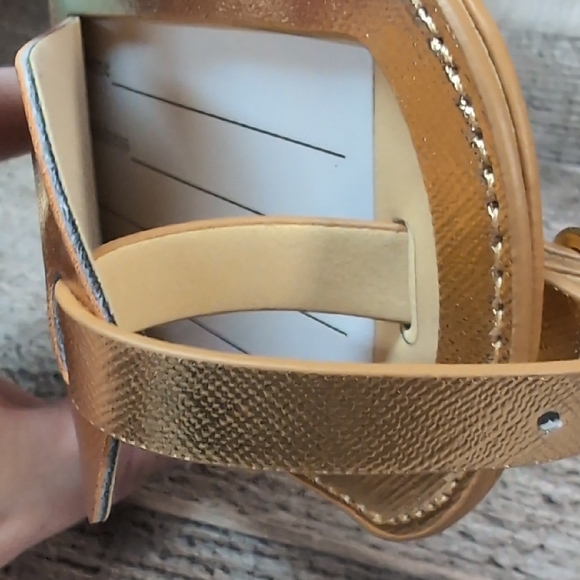 Elton John Gold Luggage Tags - Picture 4 of 5